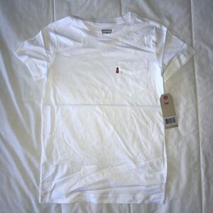 Levi's Boys' One Pocket T-Shirt